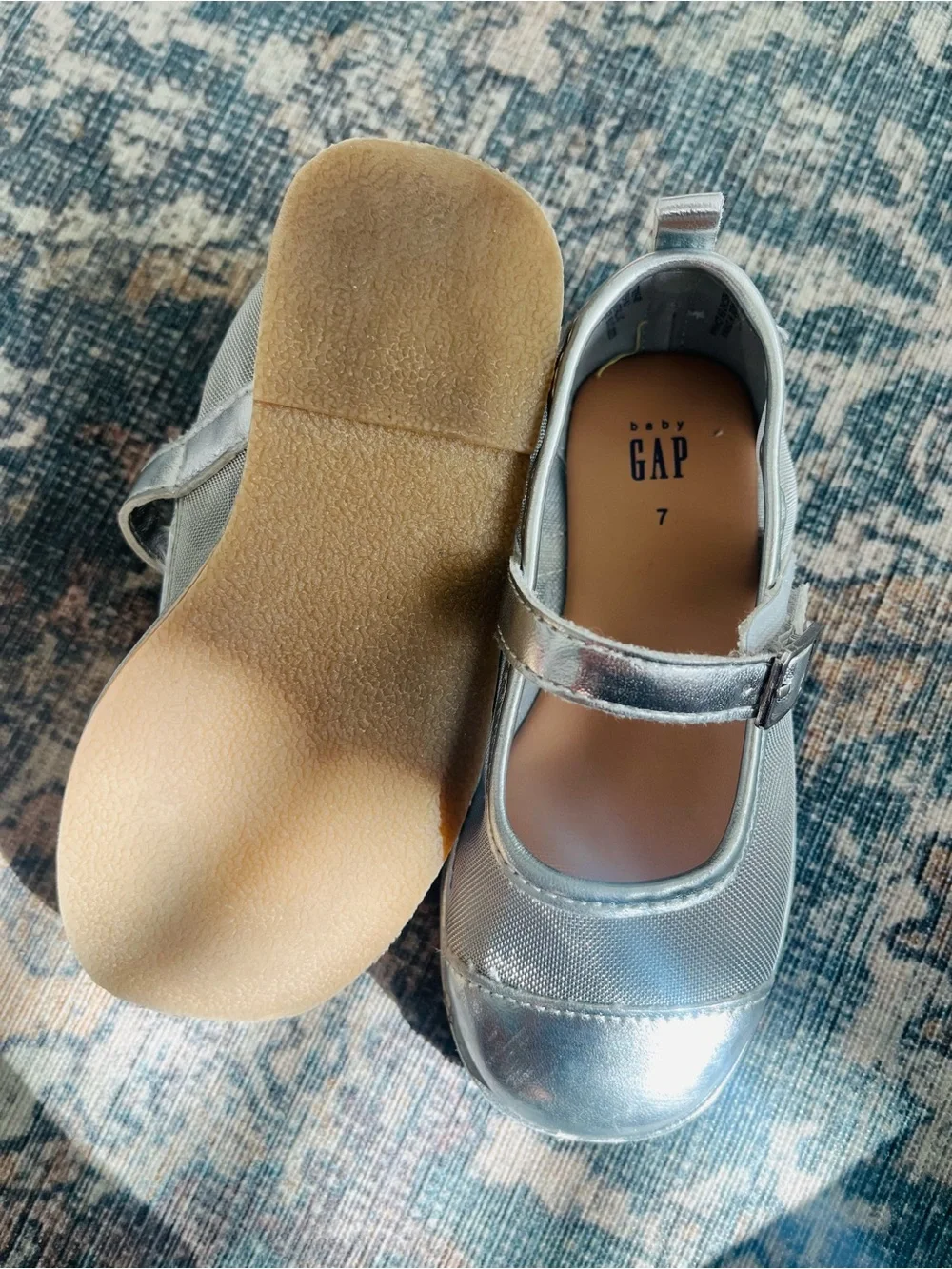 GAP Kids Silver Mary Jane Shoes - Size toddler  7